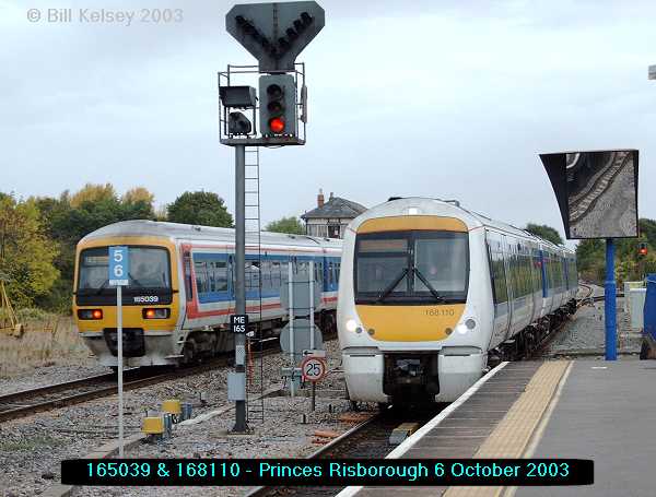 165039 and 168110 pass each other at Princes Risborough