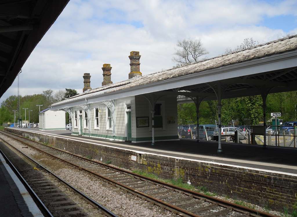 Spa Valley Railway platform at Eridge station
