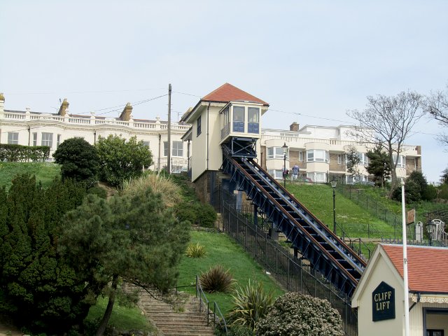 Southend cliff lift