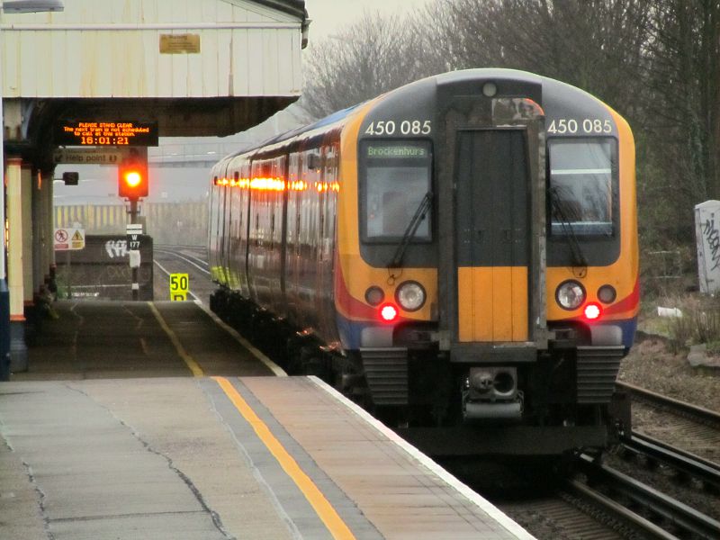 platform 1 - Earlsfield station