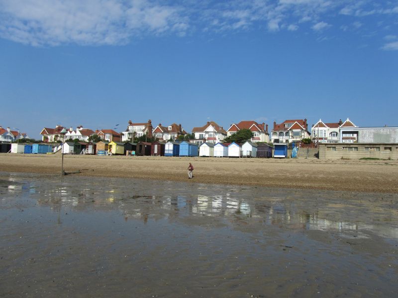 blue sky and warm sunshine at Thorpe Bay