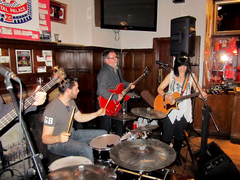 cramped stage area at The Swan, West Wickham