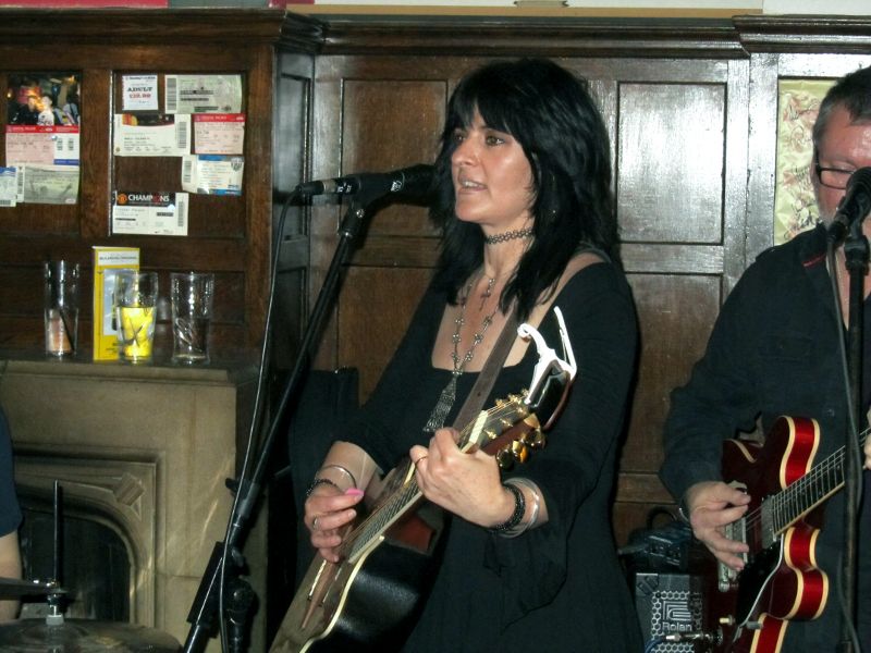 Jo Corteen at The Swan, West Wickham, Kent