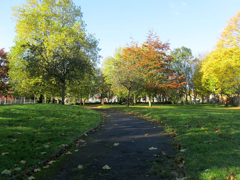 inside Ravensbourne Park Gardens