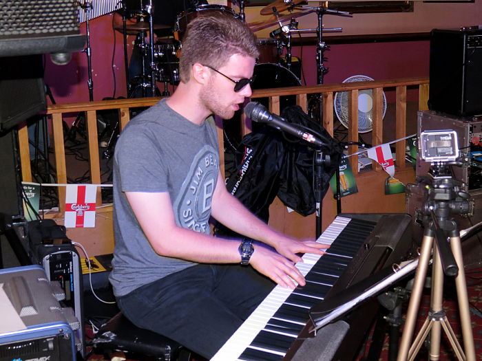 Jamie Bull on the keyboards