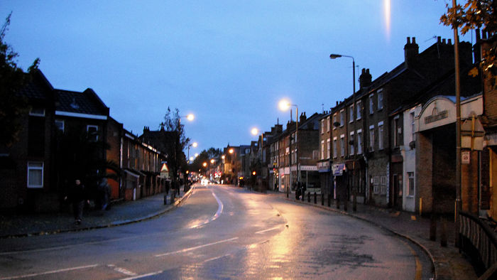 Garatt Lane, Earlsfield, SW18 on a cold and
                  damp morning