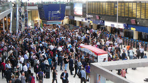 More people waiting for delayed
                                    trains