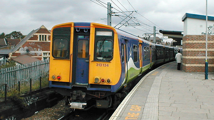 class 313 Silverlink train at Willsden
                  Junction