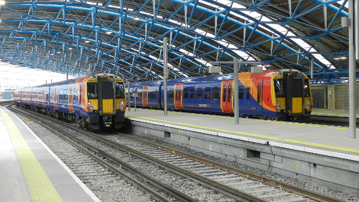 class 458 trains in platforms 21 and 22