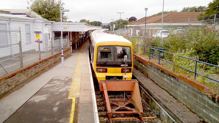 Train from (and too) Catford
                          Bridge in the bay platform of Beckenham
                          Junction station