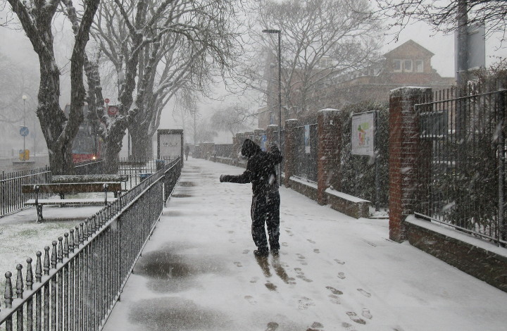 slippery pavements !