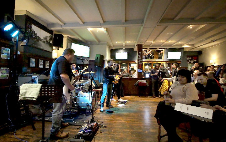 wide angle look at
                        Friday night's gig