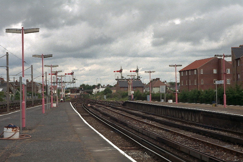 looking toward the far end of Bognor
                        Regis station