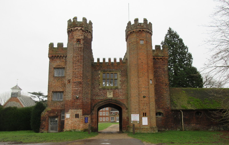 entrance to Lullingstone
                      Castle