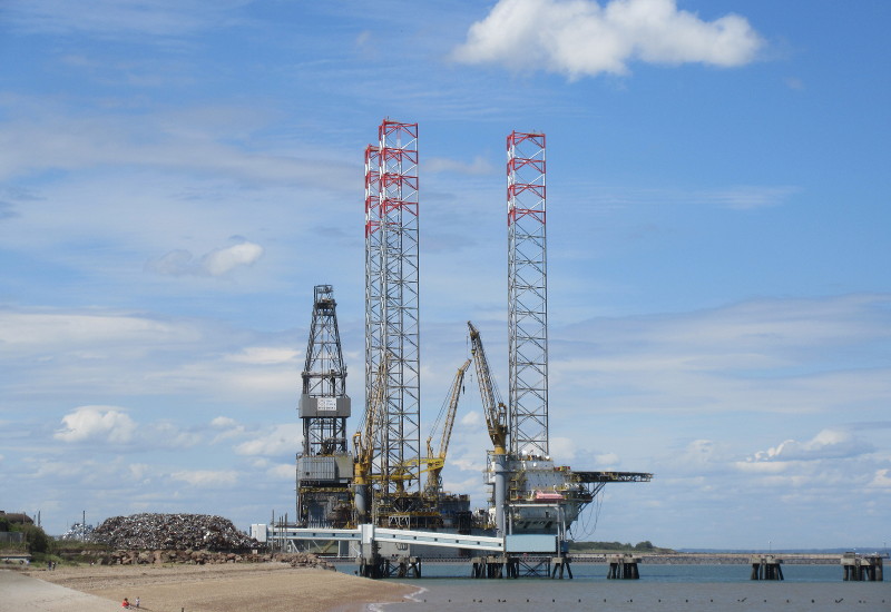 are these
                                    new towers by the entrance to
                                    Sheerness docks ?