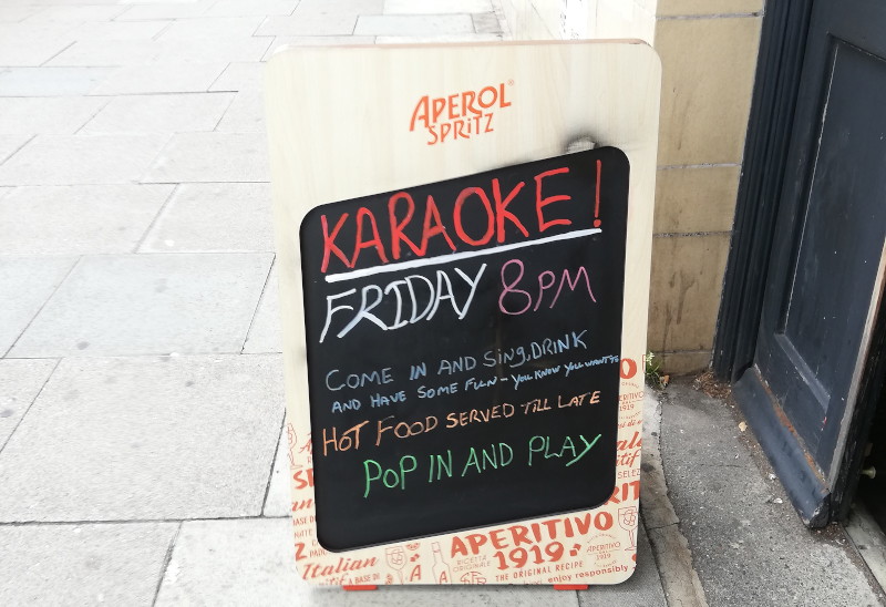 Karaoke
                                      in The Catford Bridge Tavern