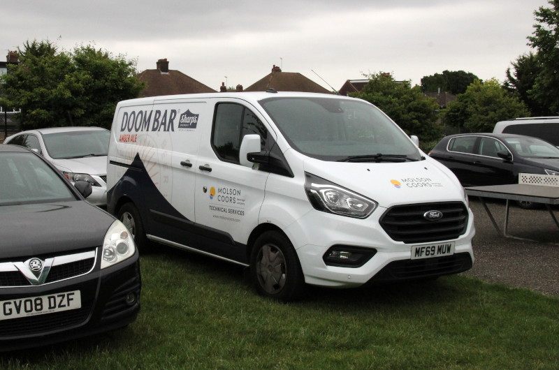 Doom Bar van