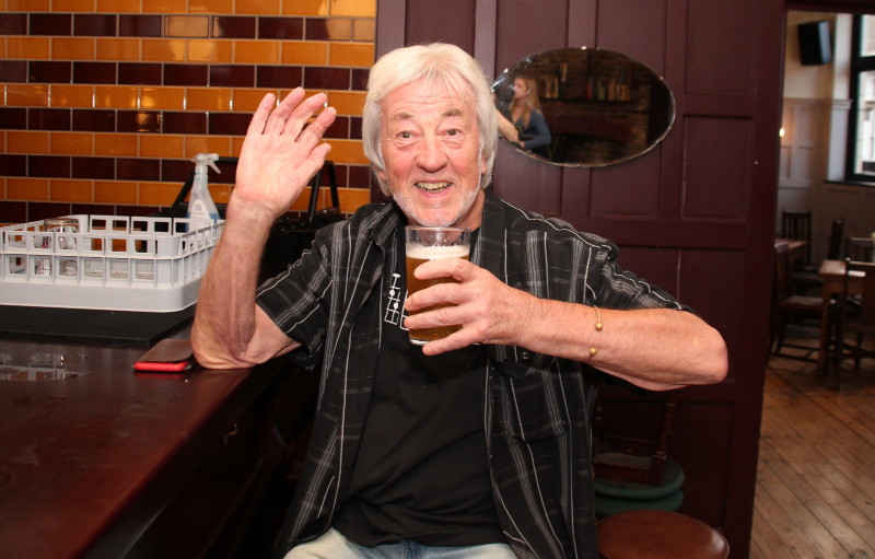 Michael
                                  looking very happy drinking his fourth
                                  pint