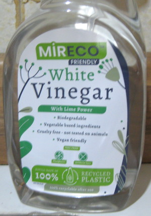 spray white vinegar spray white vinegar