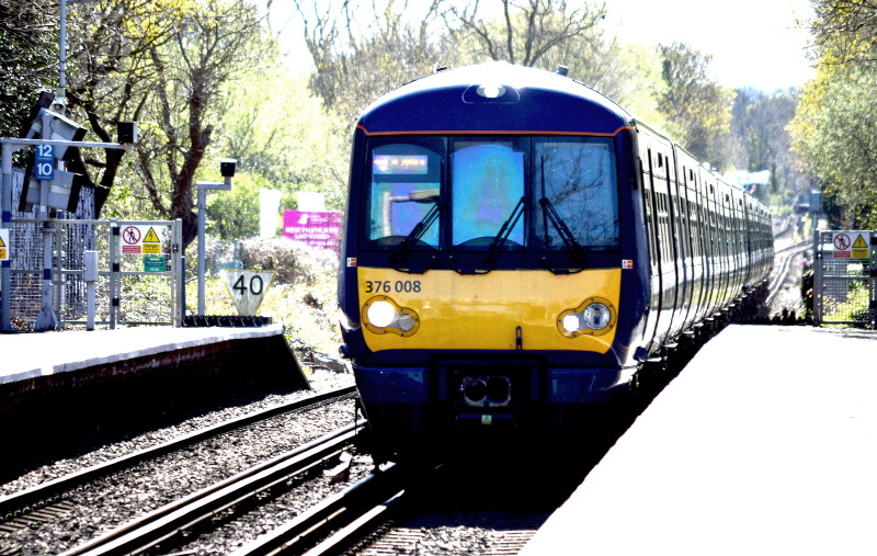 class
                                      376 train